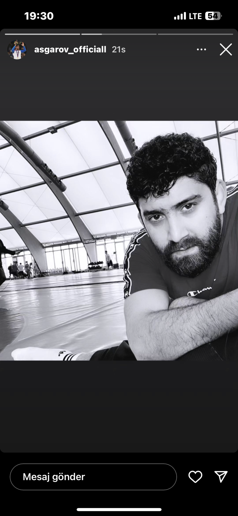 Toğrul Əsgərov yenidən üzə çıxdı- FOTO