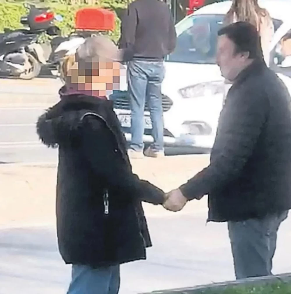 “Küçədə gördüyü qadını ofisinə dəvət edir” deyilən müğənnidənAÇIQLAMA