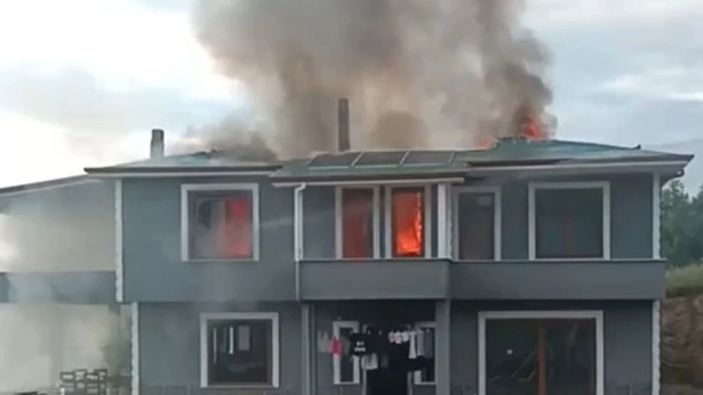 Qaz sobasını benzinlə yandırmaq istədi -Evi alovlandı - FOTO