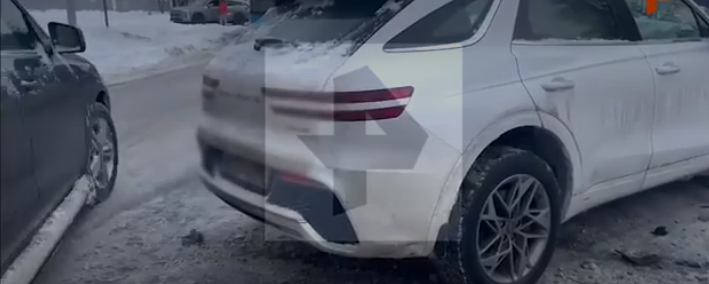 Məşhur müğənninin avtomobili qəzaya uğradı- FOTO