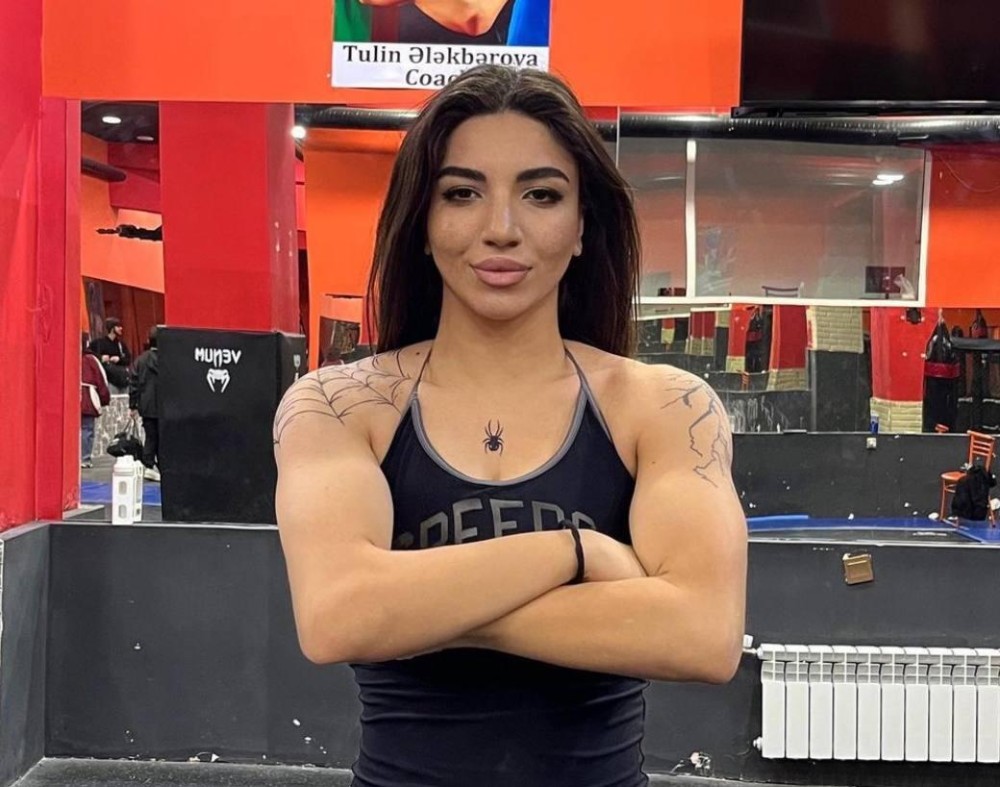 İdmançı Tülini döyən oğlanın anası: “Mən onu gəlin kimi qəbul etməmişəm”- FOTO