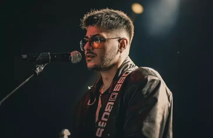 Məşhur müğənni hərbi xidmətə yola düşür- FOTO