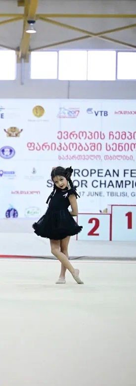 7 yaşlı Kübra Gürcüstandan iki medalla qayıtdı -Qızıl və gümüş (FOTOLAR)