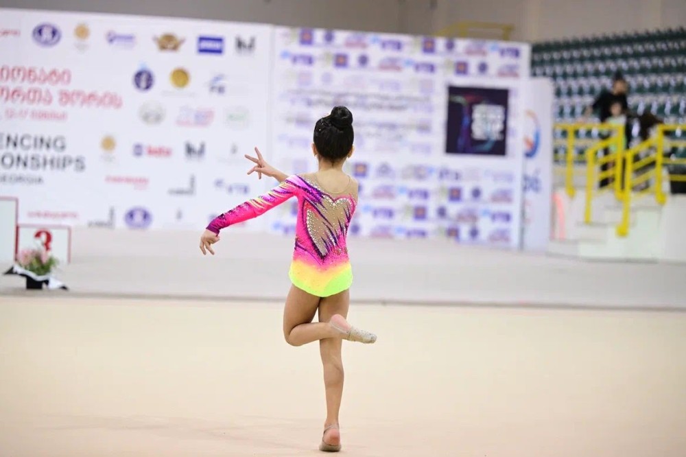 7 yaşlı Kübra Gürcüstandan iki medalla qayıtdı -Qızıl və gümüş (FOTOLAR)