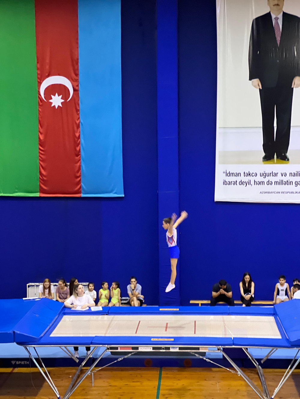 Azərbaycan çempionatının qalibi 9 yaşlı gimnast Murad Həsənlinin yeni uğurları- FOTOLAR