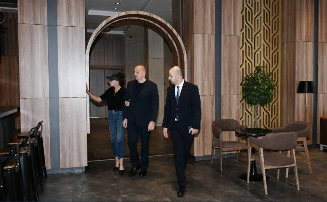 Prezidentlə xanımının hotelin açılışından - MARAQLI FOTOLAR