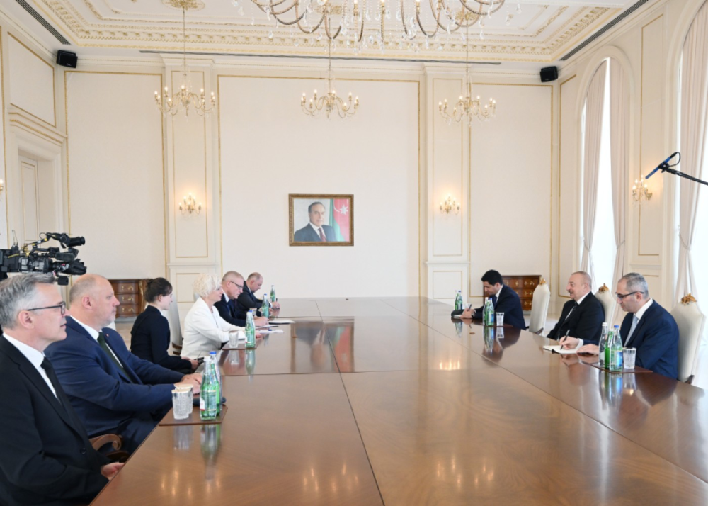 İlham Əliyev Latviya Seyminin sədrini qəbul etdi - FOTOLAR