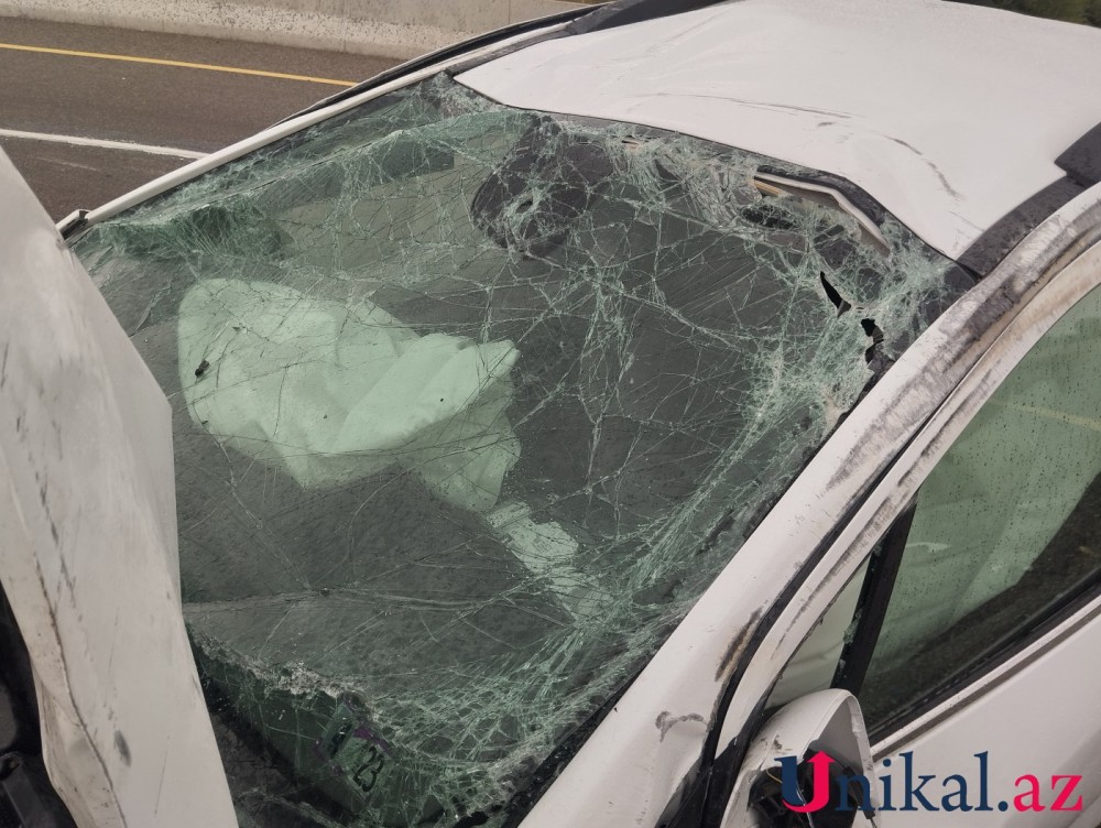 Ödənişli yolda 3 maşın qəzaya düşdü - 8 nəfər yaralandı (FOTOLAR)