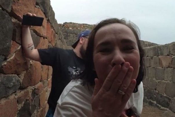 Rusların Ermənilərin müqəddəs qalasında porno film çəkdi - Rekord sayda izləmə yığdı(FOTO 18+)