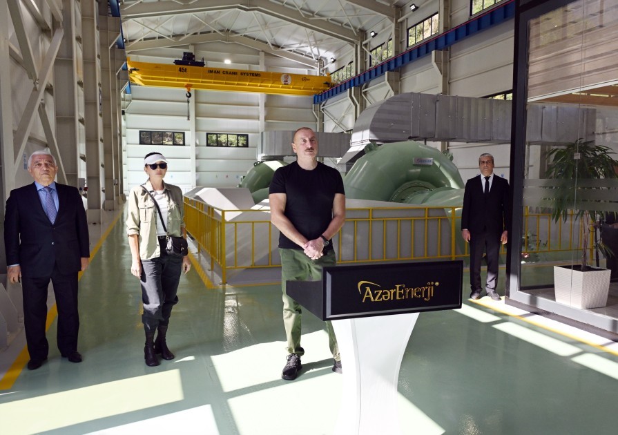 Prezident və xanımı Kəlbəcərdə açılışlarda iştirak etdilər -FOTOLAR (YENİLƏNİB)