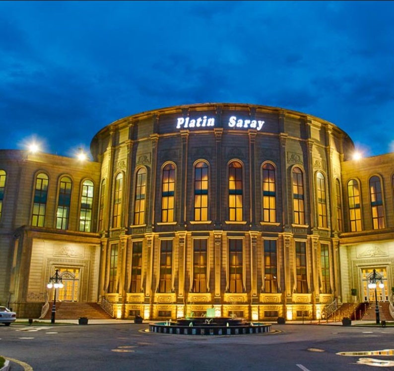 Müğənni Kərimin döyüldüyü şadlıq evi bu sabiq məmurun imiş - FOTO