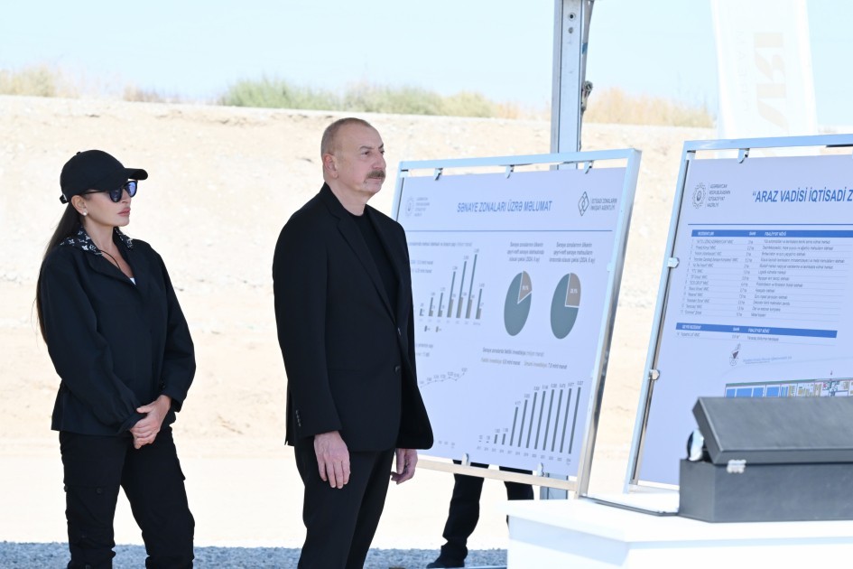 İlham Əliyev və xanımı təməlqoyma mərasimlərində -YENİLƏNİB (FOTOLAR)