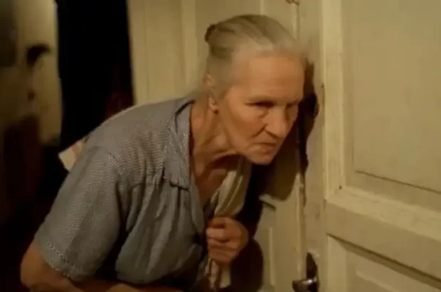 93 yaşlı aktrisa psixiatriya xəstəxanasına yerləşdirilib