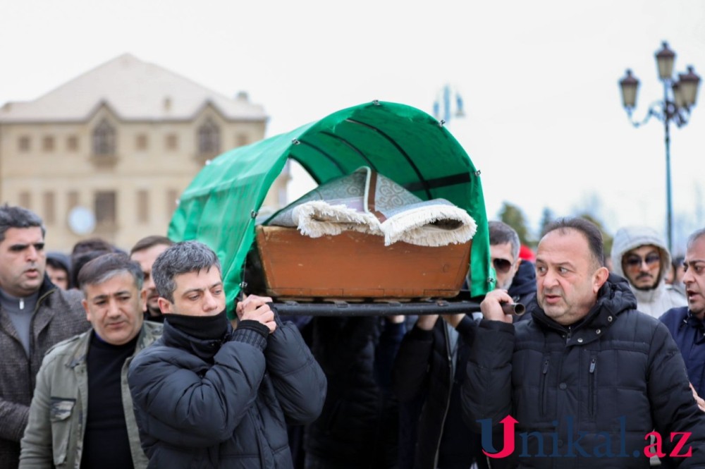 Azər Baxşəliyev vəfat etdi