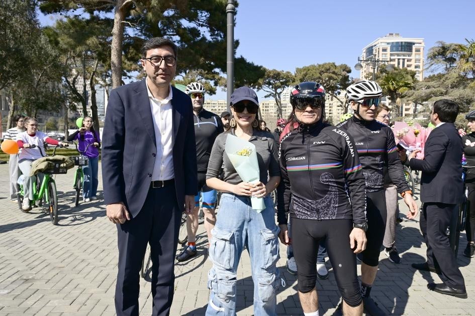Leyla Əliyeva Bakıda veloyürüşə qatıldı -FOTO