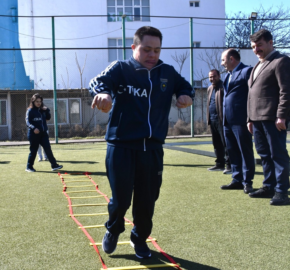 TİKA-dan Azərbaycandakı daun sindromlu idmançılara dəstək -FOTOLAR