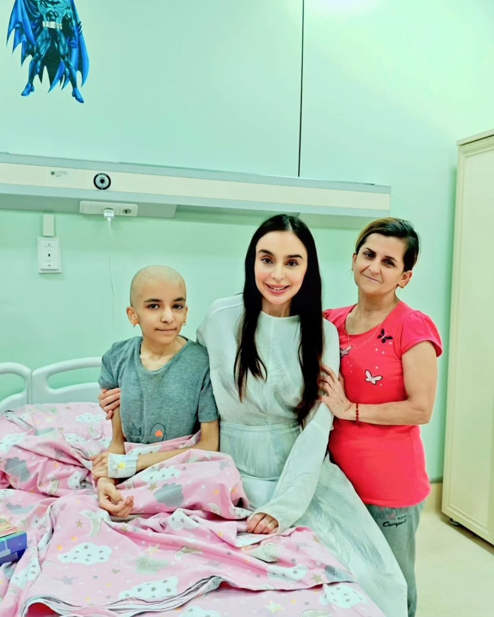 Leyla Əliyeva uşaqları ziyarət etdi -FOTOLAR