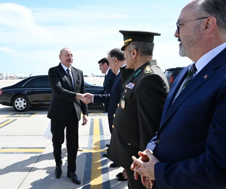 İlham Əliyevin Türkiyəyə işgüzar səfəri başa çatıb - FOTOLAR