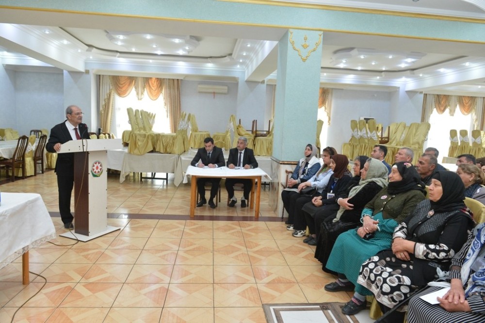 SON DƏQİQƏ‼️İcra başçısı vətəndaşları toyxanadaqəbul etdi (FOTOLAR)