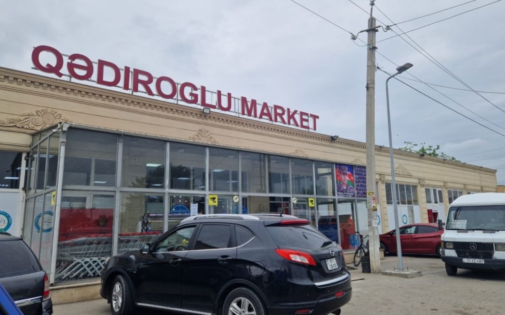 "Qədiroğlu" marketdə yararsız məhsullar aşkarlandı - FOTOLAR