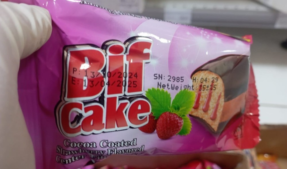 "Qədiroğlu" marketdə yararsız məhsullar aşkarlandı - FOTOLAR