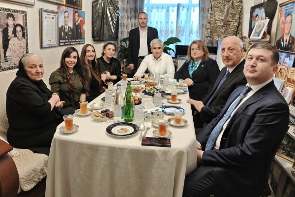 Leyla və Arzu Əliyeva Polad Həşimovun evində olublar -FOTOLAR