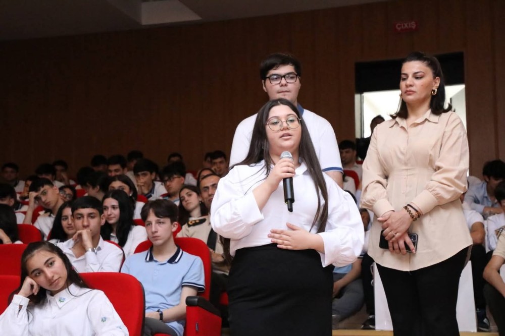 Adil Əliyevingənclərlə növbəti  maarifləndirici görüşü keçirilib