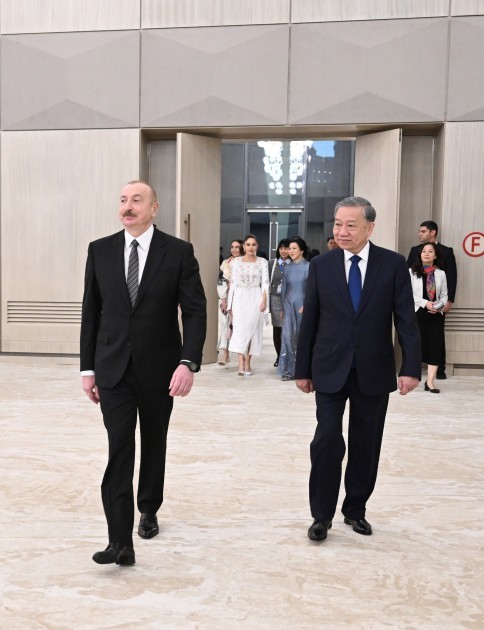 İlham Əliyev və xanımının adından ziyafət verildi - FOTOLAR