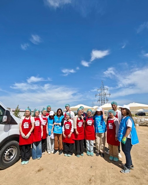 Leyla və Arzu Əliyevaların iştirakı ilə ağacəkmə aksiyası keçirilib -FOTOLAR