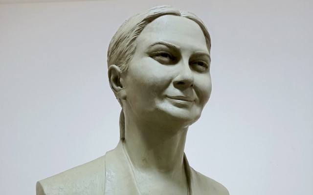 Qənirə Paşayevanın büstü hazırlandı -FOTO