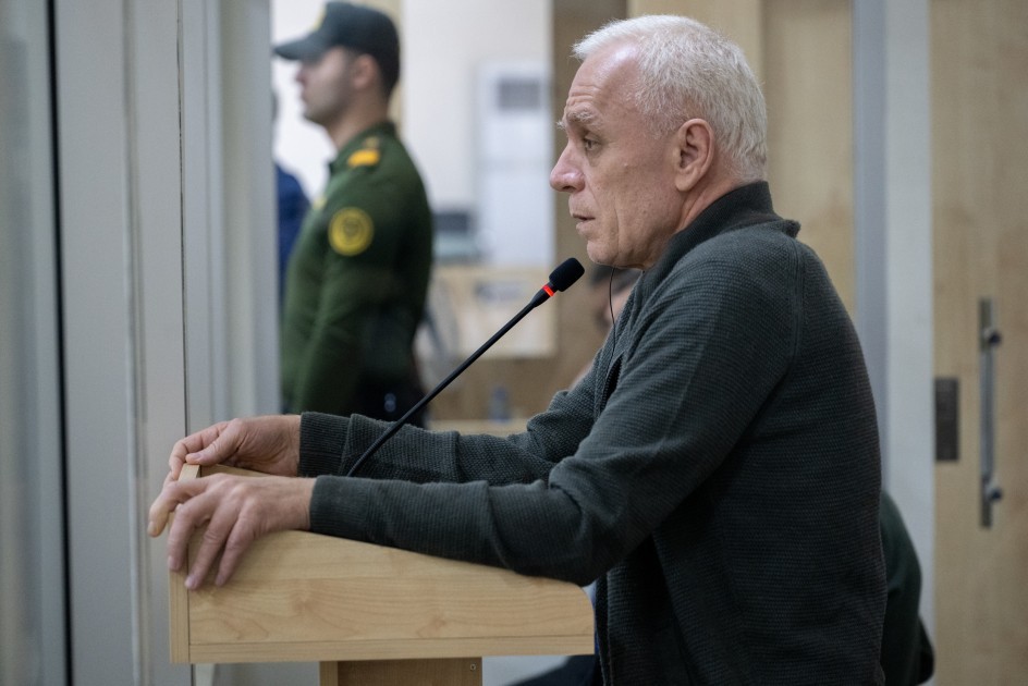 "Komandirlərdən biri qardaşım olub"- İşğal etirafları (FOTOLAR)