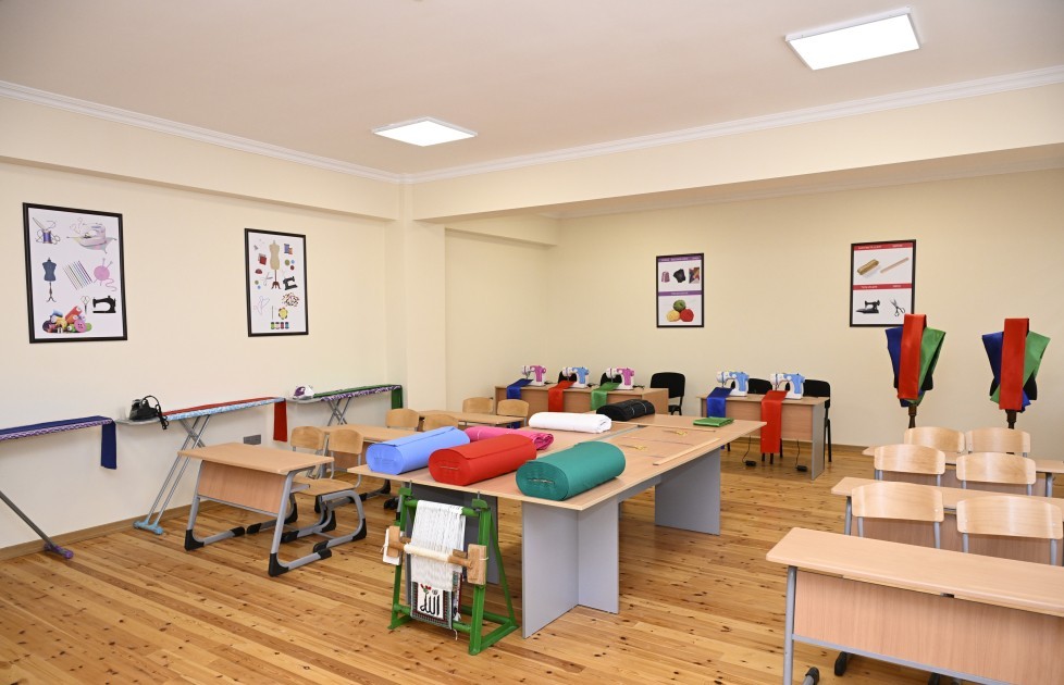 Prezident “Talıstan” liseyinin açılışında- FOTOLAR