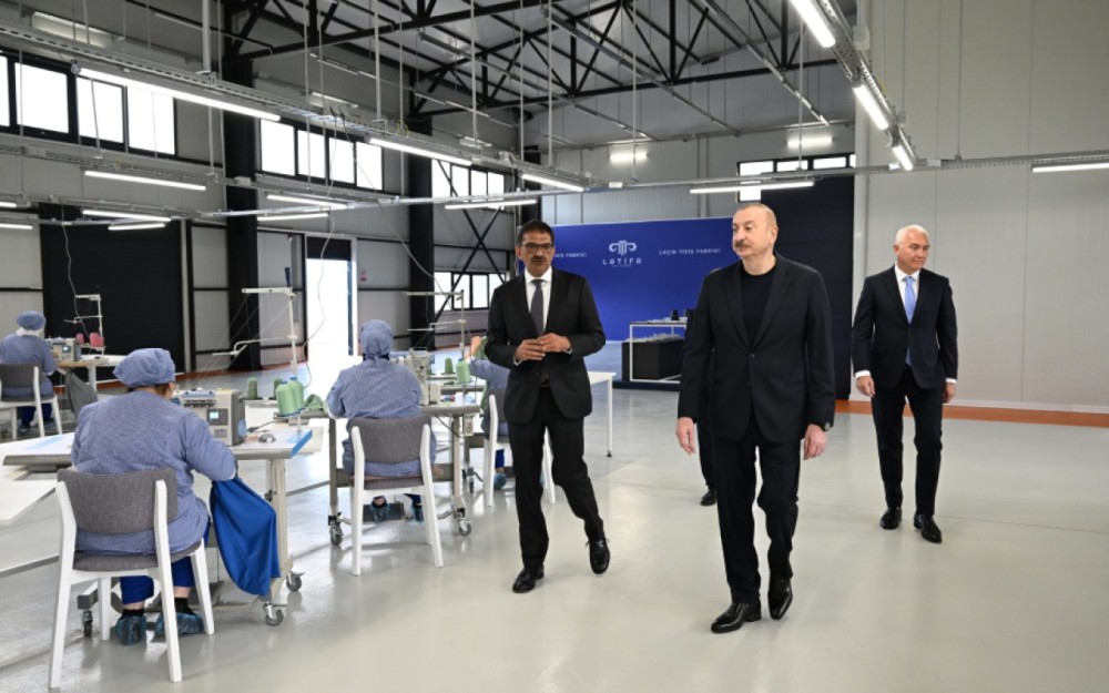 İlham Əliyev Laçında iki fabrikin açılışını etdi -FOTOLAR + Yenilənib