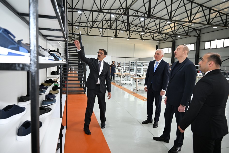 İlham Əliyev Laçında iki fabrikin açılışını etdi -FOTOLAR + Yenilənib