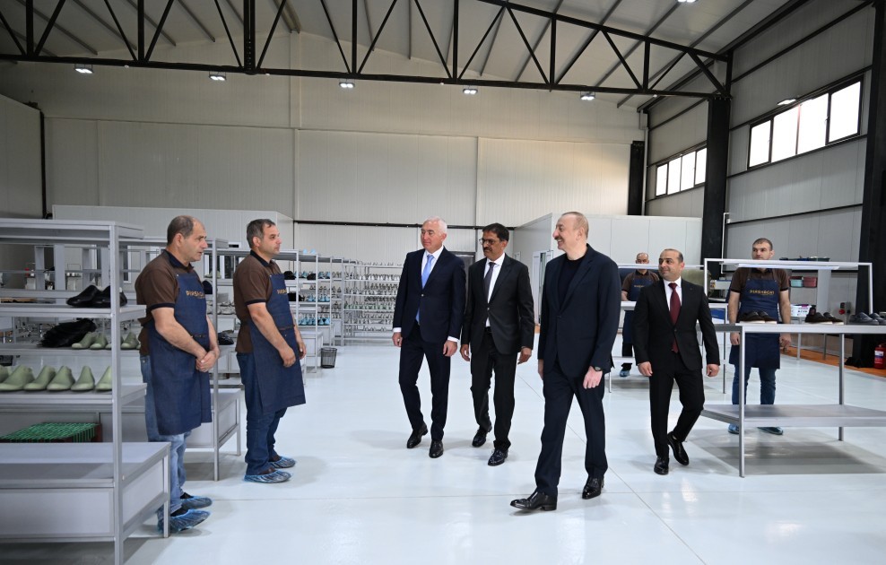 İlham Əliyev Laçında iki fabrikin açılışını etdi -FOTOLAR + Yenilənib