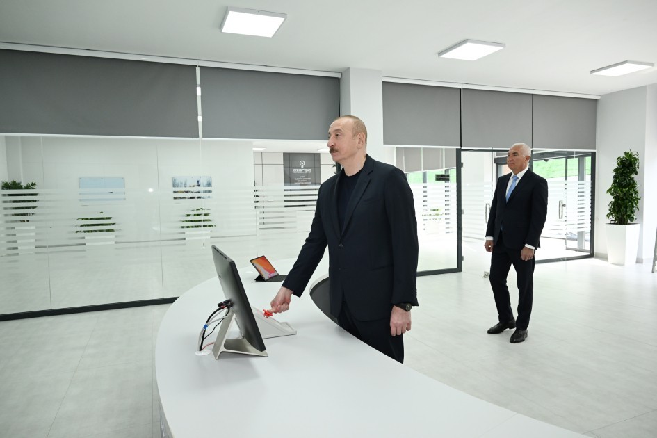 Prezident Laçın Elektrik Şəbəkəsi Rəqəmsal İdarəetmə Mərkəzinin açılışında -FOTOLAR