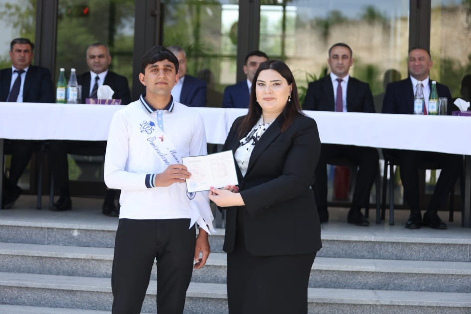 34 il sonra Şuşada “Son zəng” çalınıb -FOTOLAR