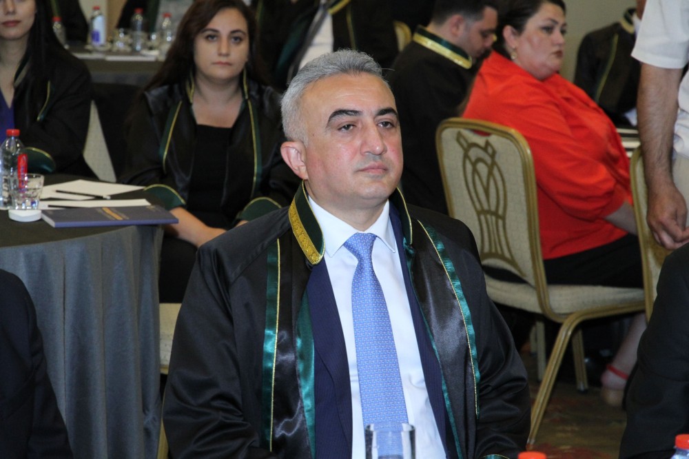 Azərbaycanda 2700-dən çox vəkil fəaliyyət göstərəcək