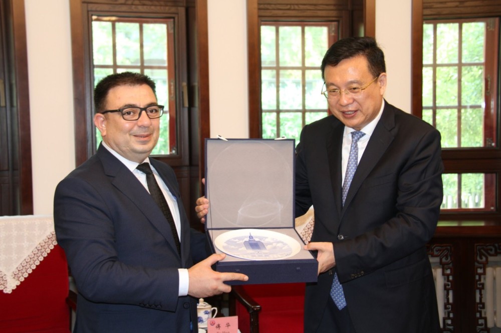 MEDİA-nın nümayəndə heyəti Sinxua xəbər agentliyində -FOTOLAR