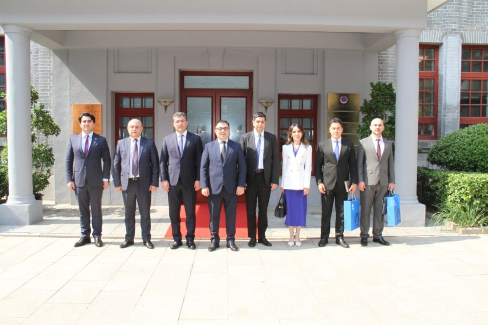 MEDİA-nın nümayəndə heyəti Sinxua xəbər agentliyində -FOTOLAR