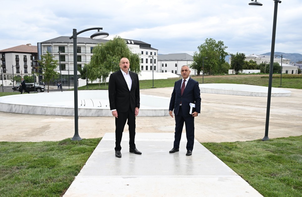 İlham Əliyev Xankəndidəki Zəfər parkında -FOTOLAR