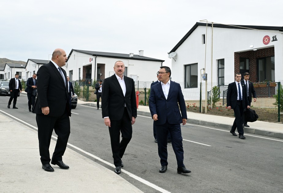 Prezidentlər Ağdamın Xıdırlı kəndinin 1-ci mərhələsinin açılışında -FOTOLAR