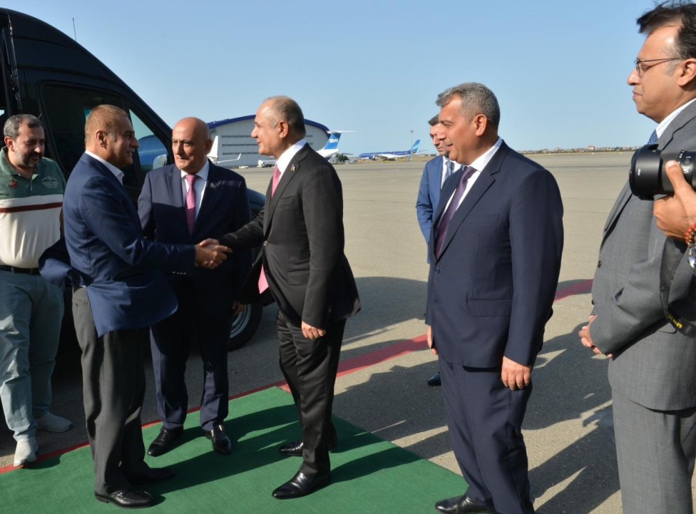 Sərdar Ayaz Sadiq Azərbaycana gəldi -FOTOLAR