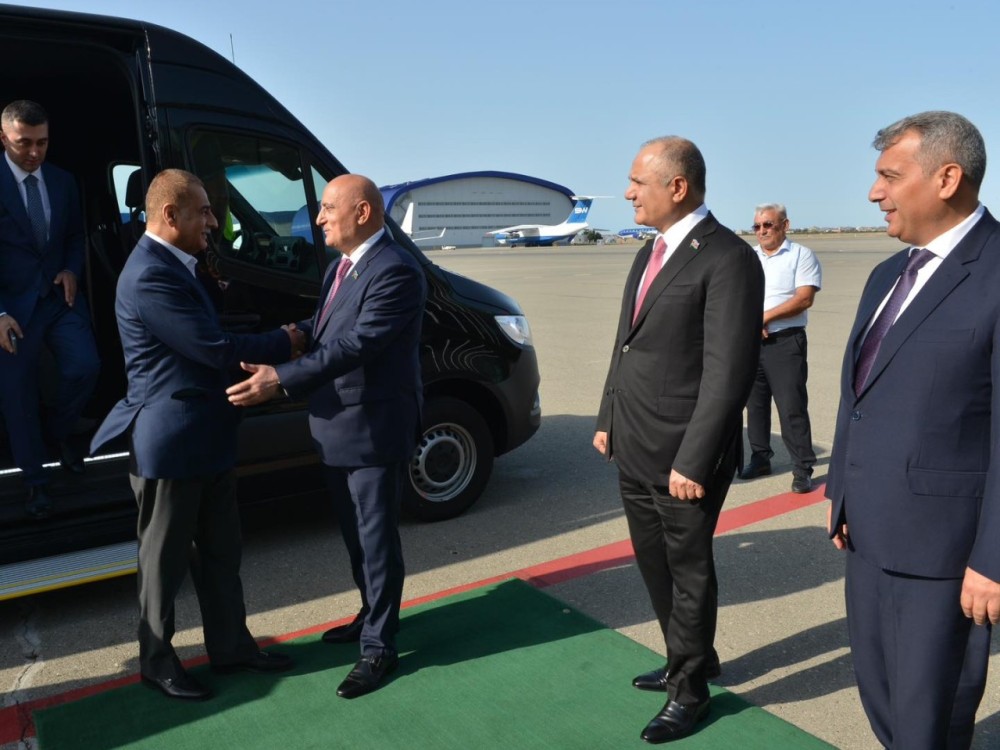 Sərdar Ayaz Sadiq Azərbaycana gəldi -FOTOLAR