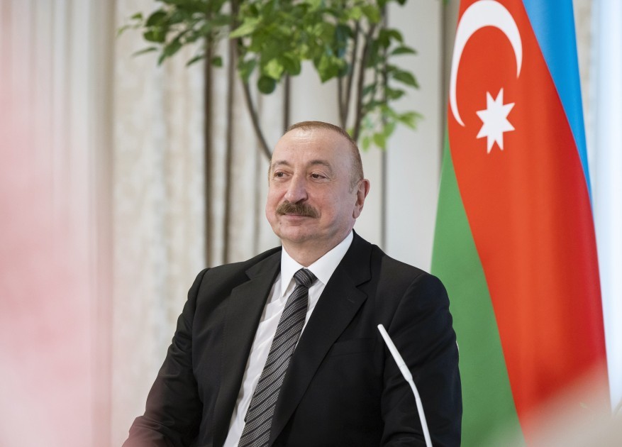 İlham Əliyev BƏƏ prezidenti ilə görüşdü -FOTOLAR