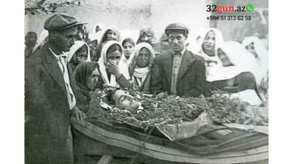 Ərtoğrul Cavidin son mənzilə yola salınmasındanNADİR FOTO/  1937-ci il