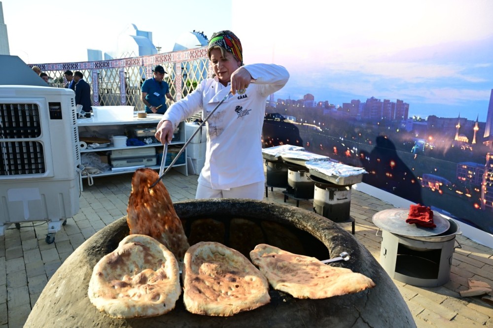 Azərbaycanın milli irsi Türkmənistanda böyük maraqla qarşılandı -FOTOLAR