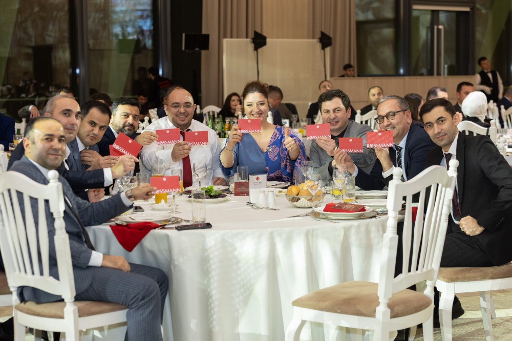 “Veysəloğlu”nun “İllik Dəyərləndirmə və Gələcəyə Baxış” adlı motivasiya tədbirində şirkətin uğurları və yeni istiqamətlər müzakirə olundu