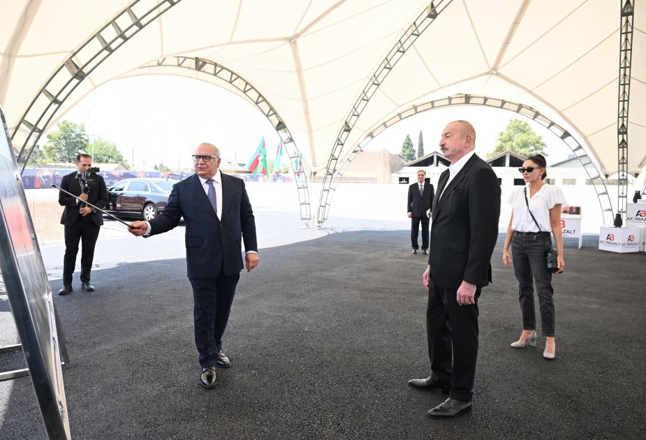 Prezident və xanımı Gəncədə təməlqoyma mərasimində- FOTOLAR (YENİLƏNİB)