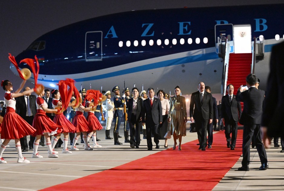 İlham Əliyev Çinə getdi -VİDEO (FOTOLAR)